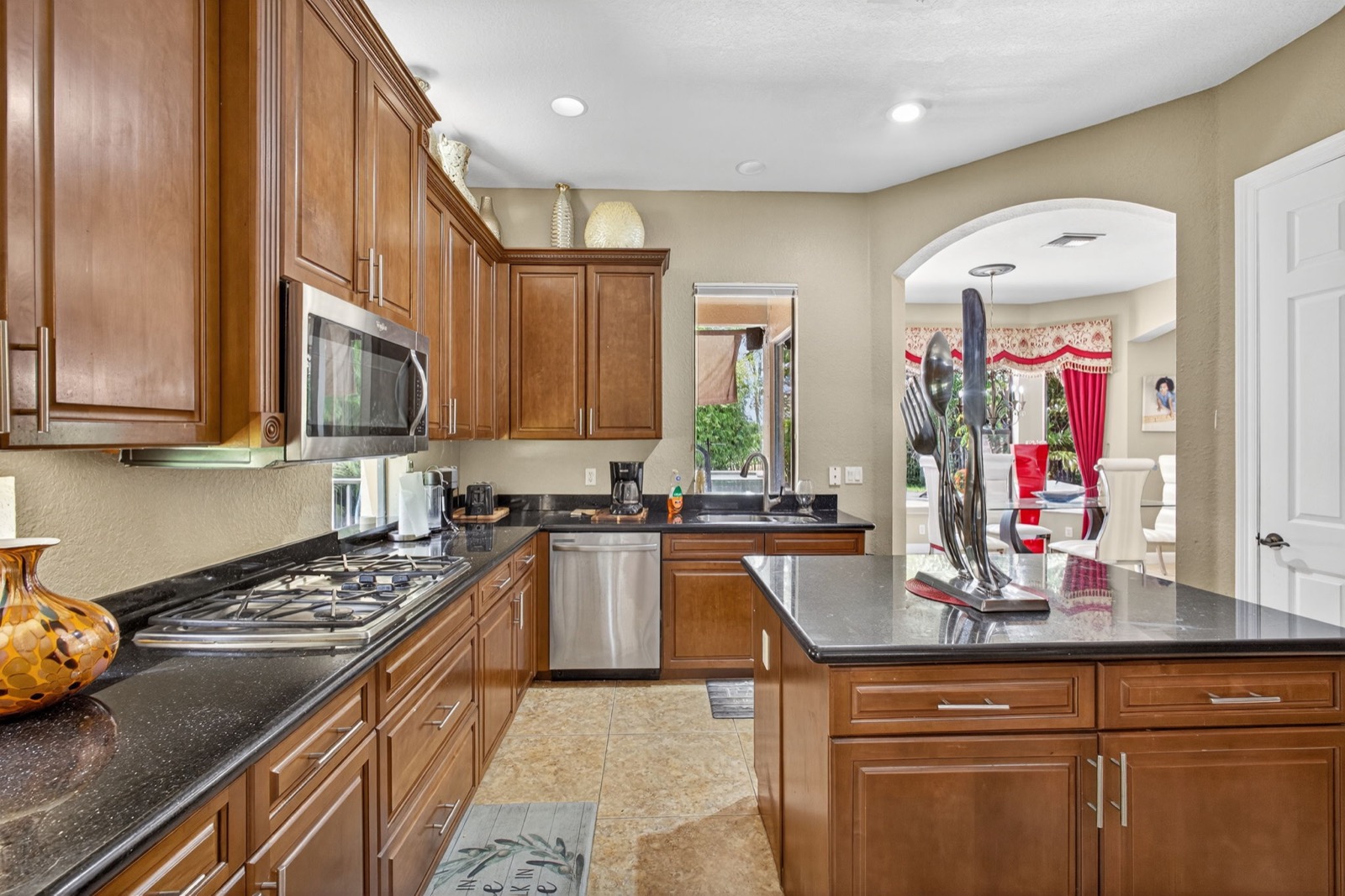 3501 Collonade Drive — photo 10