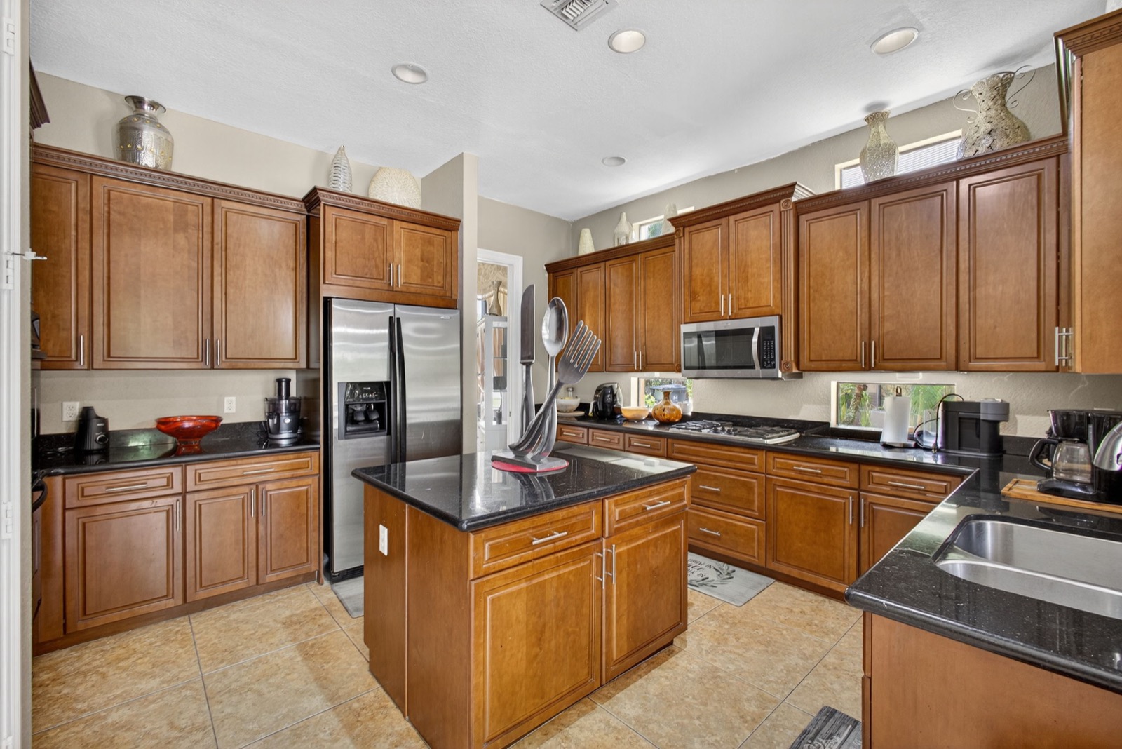 3501 Collonade Drive — photo 11