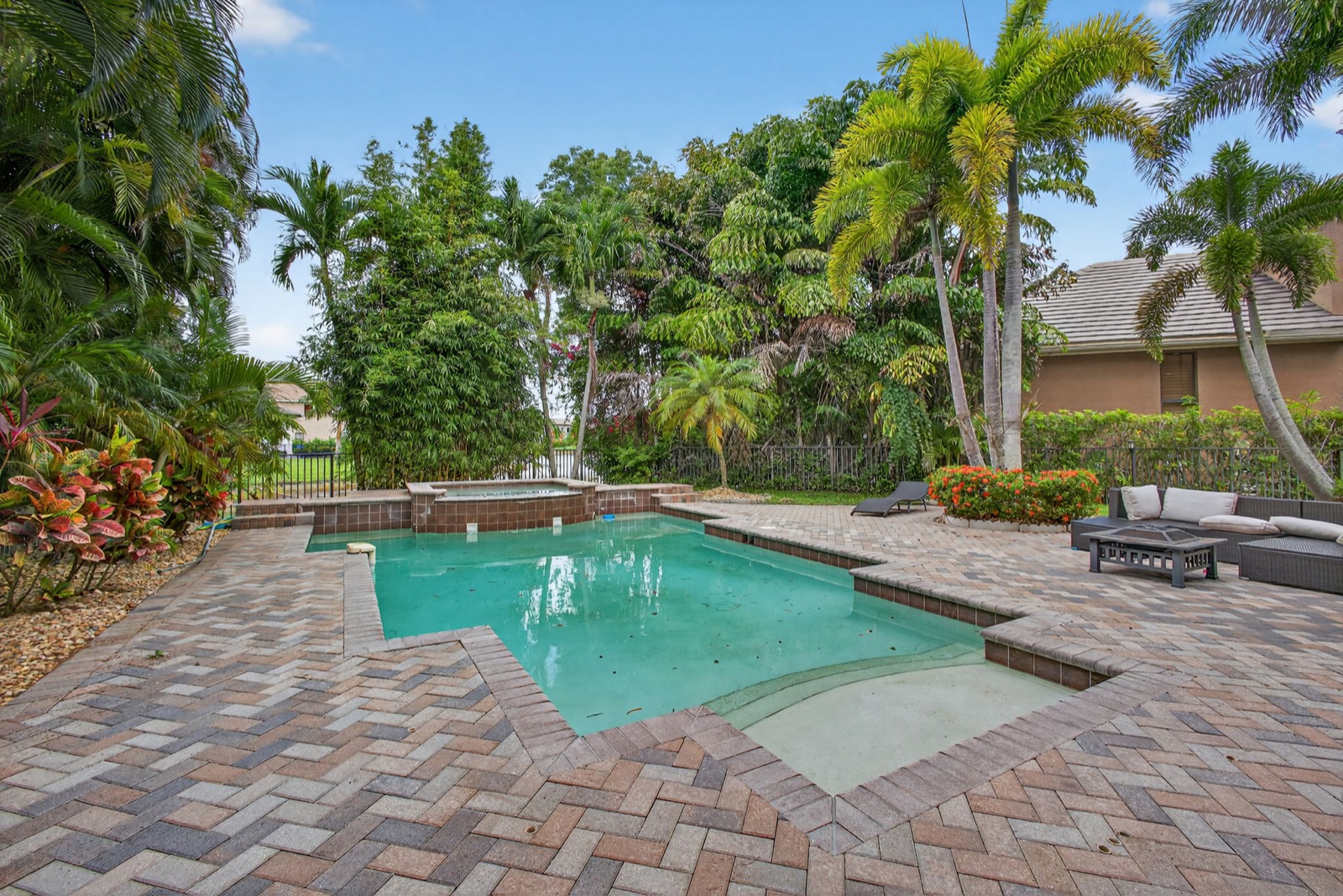 3501 Collonade Drive — photo 47