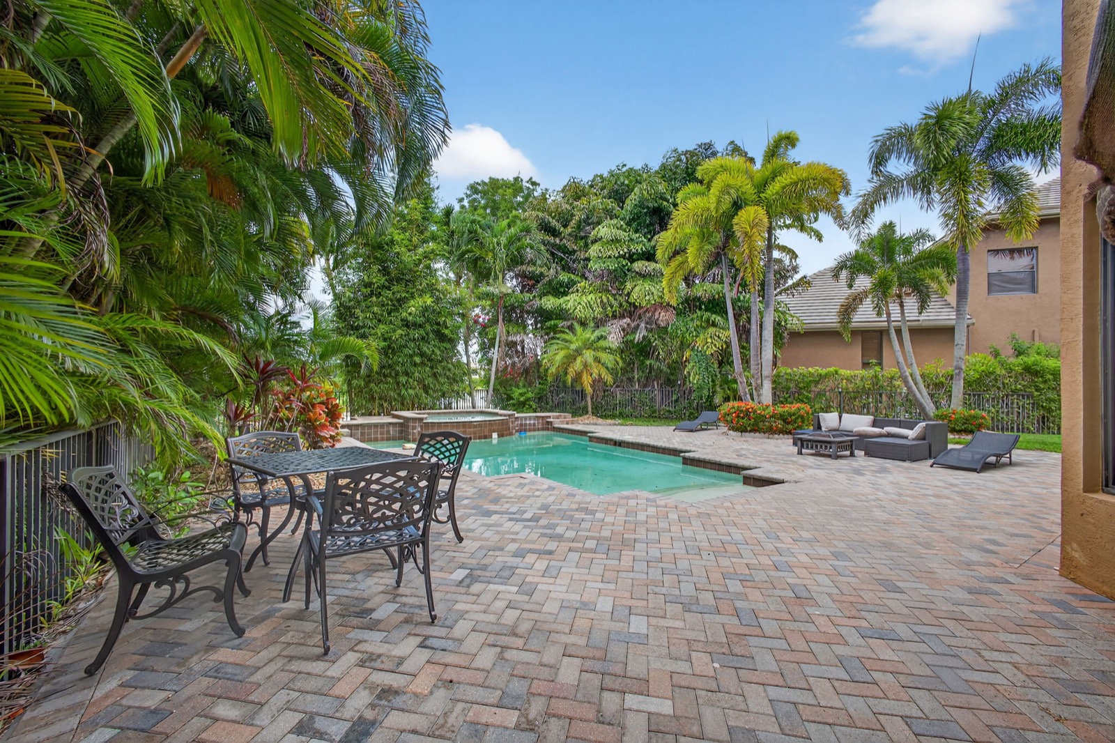 3501 Collonade Drive — photo 48
