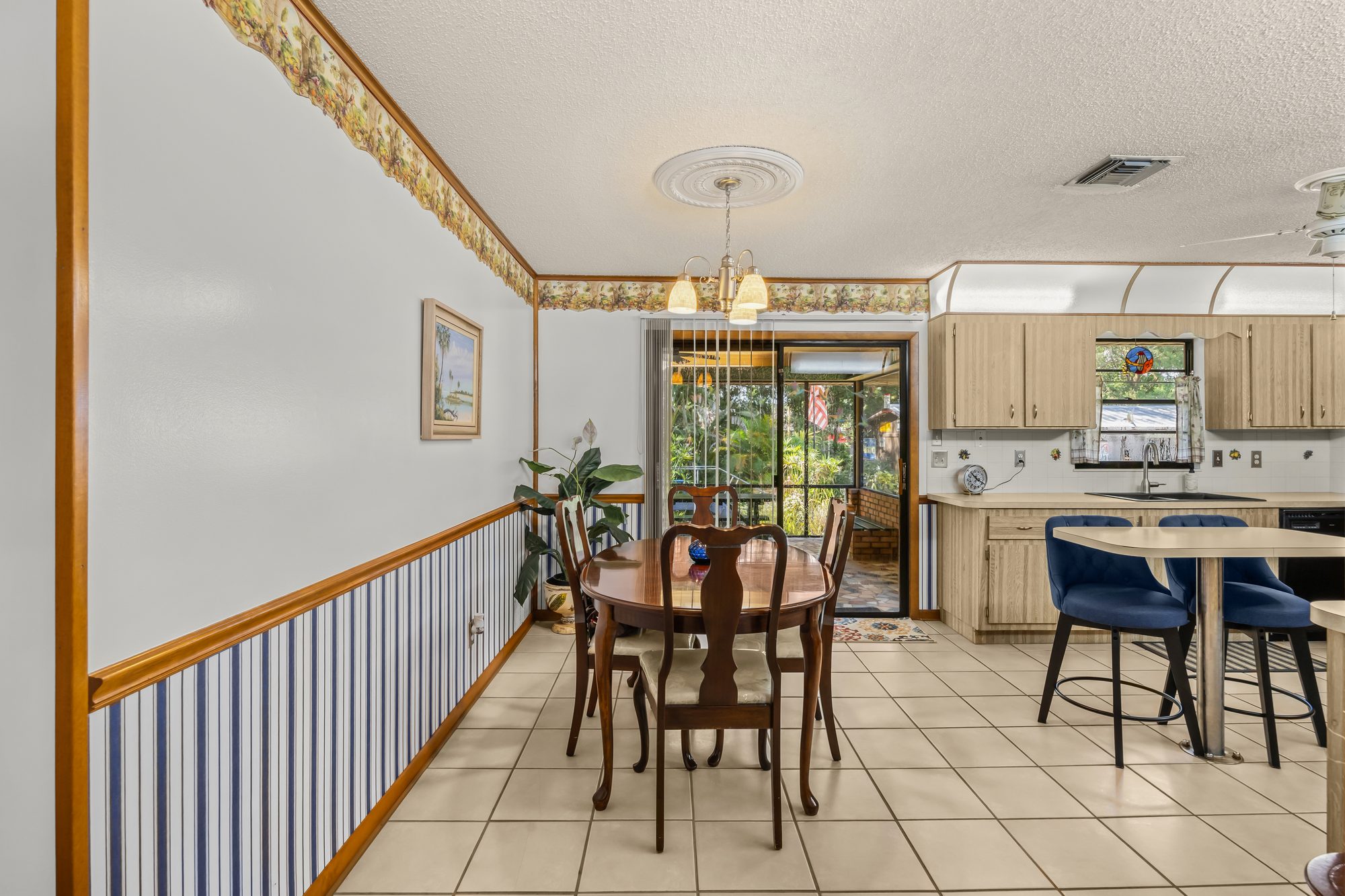351 Baysinger Ave — photo 13