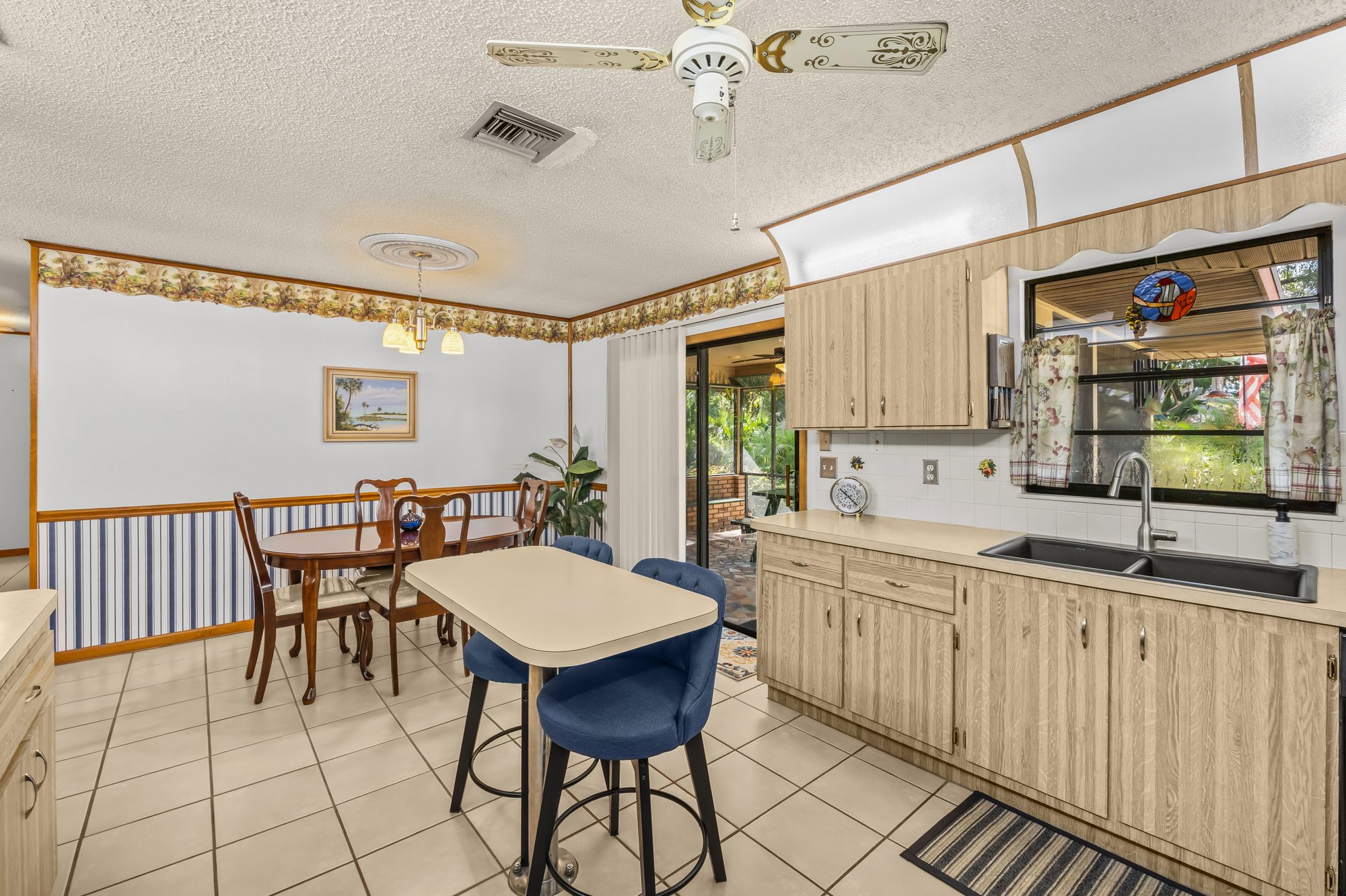 351 Baysinger Ave — photo 17