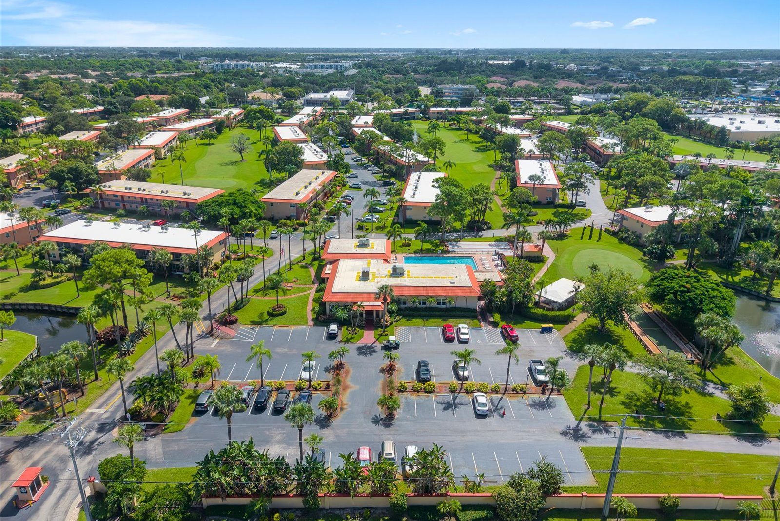 1917 SW Palm City Road, Apt G — photo 41