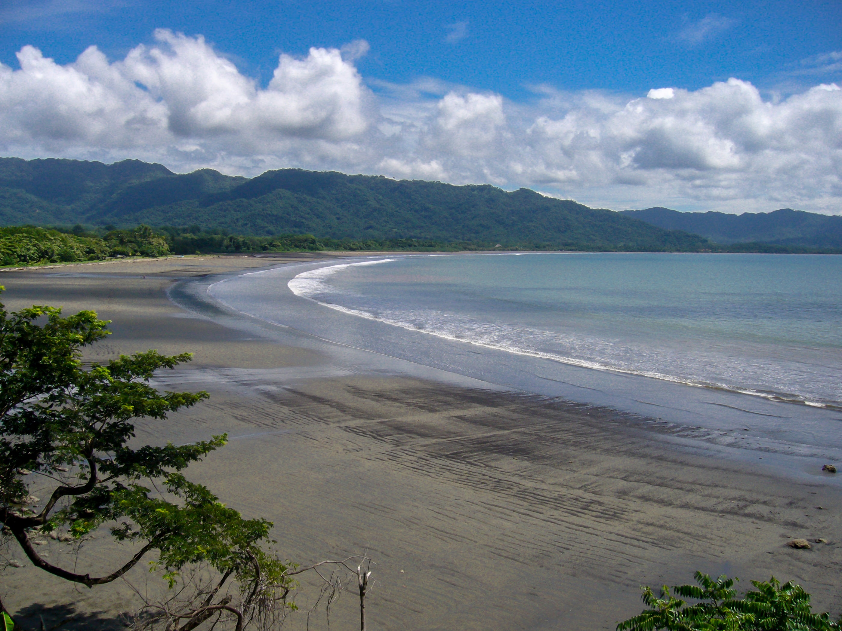 long beaches costa rica west coast