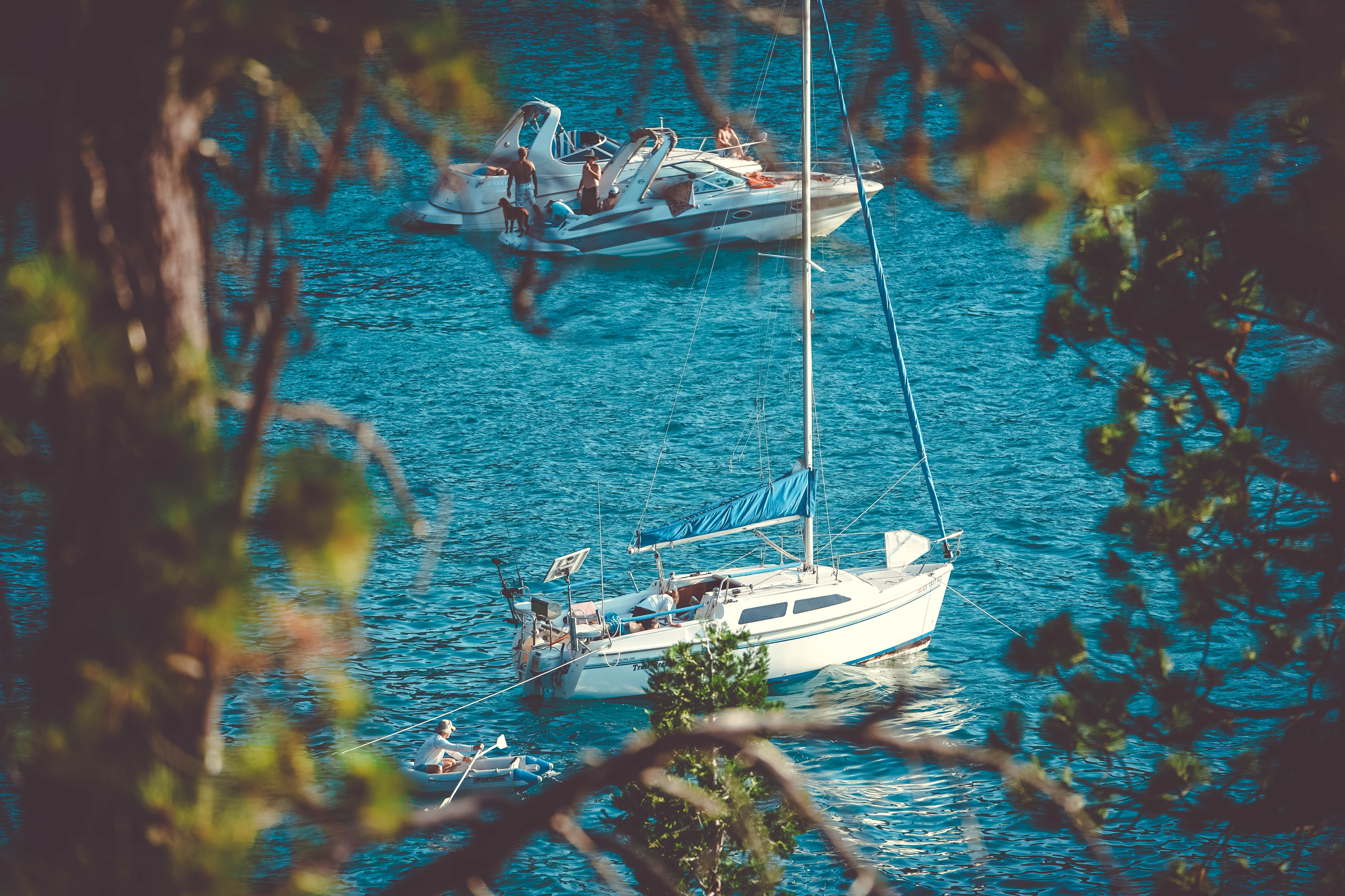 sailing vacation in blue waters