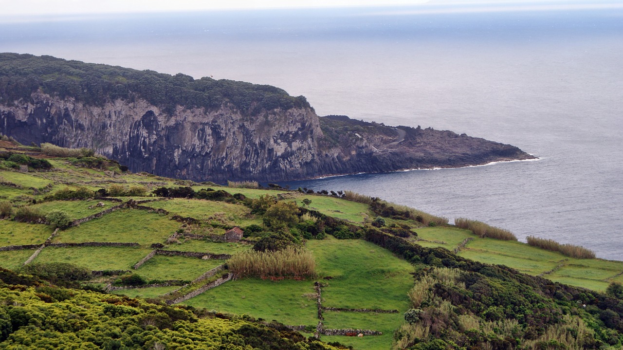 sailing holidays in the azores