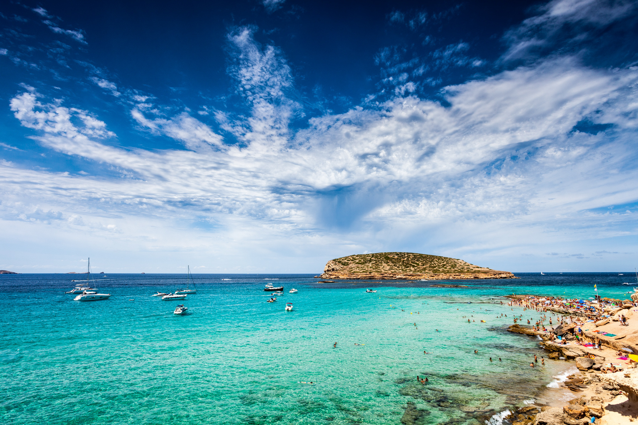 boat holiday in ibiza