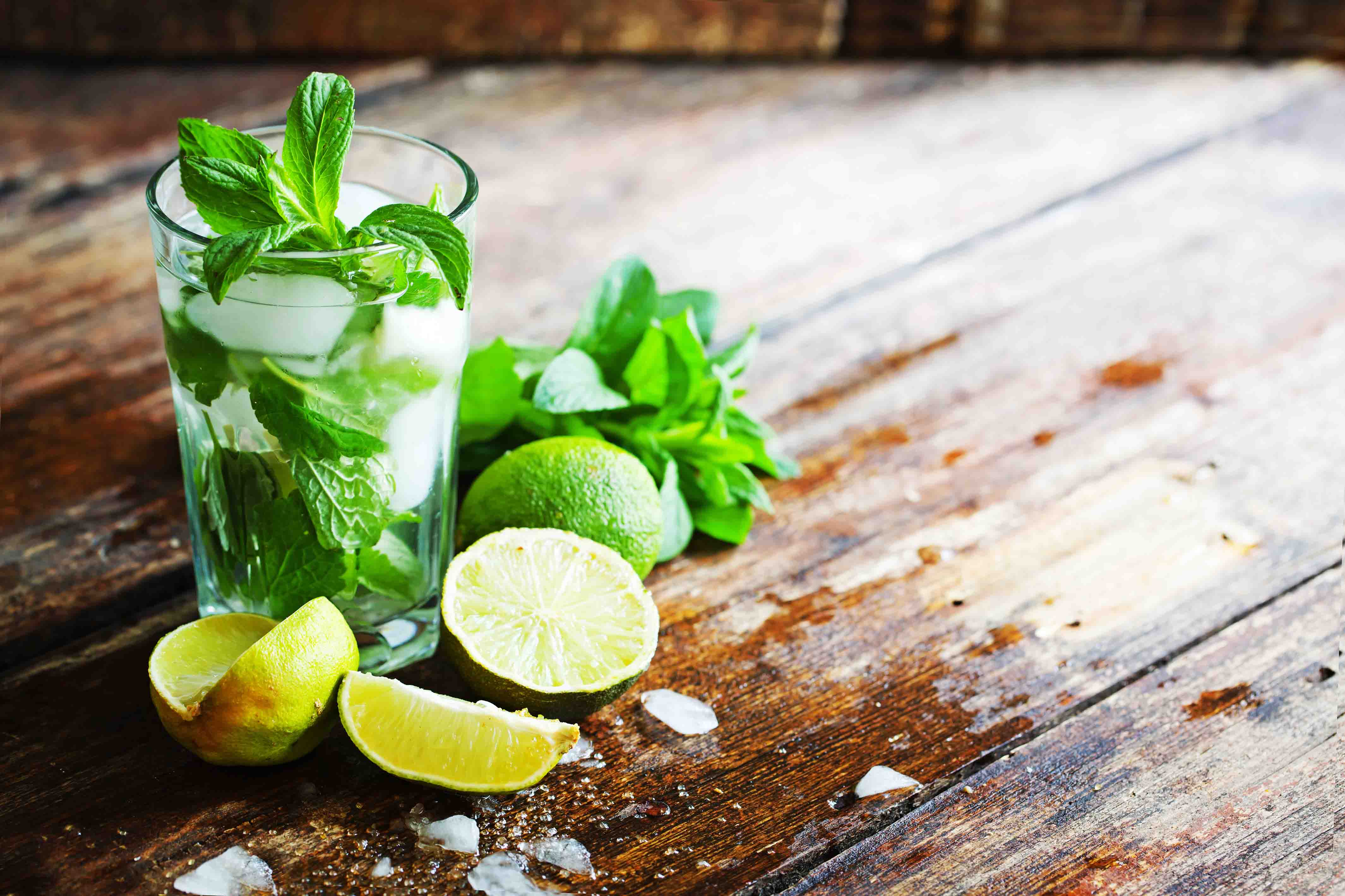 Top 10 summer cocktail recipes Borrow A Boat