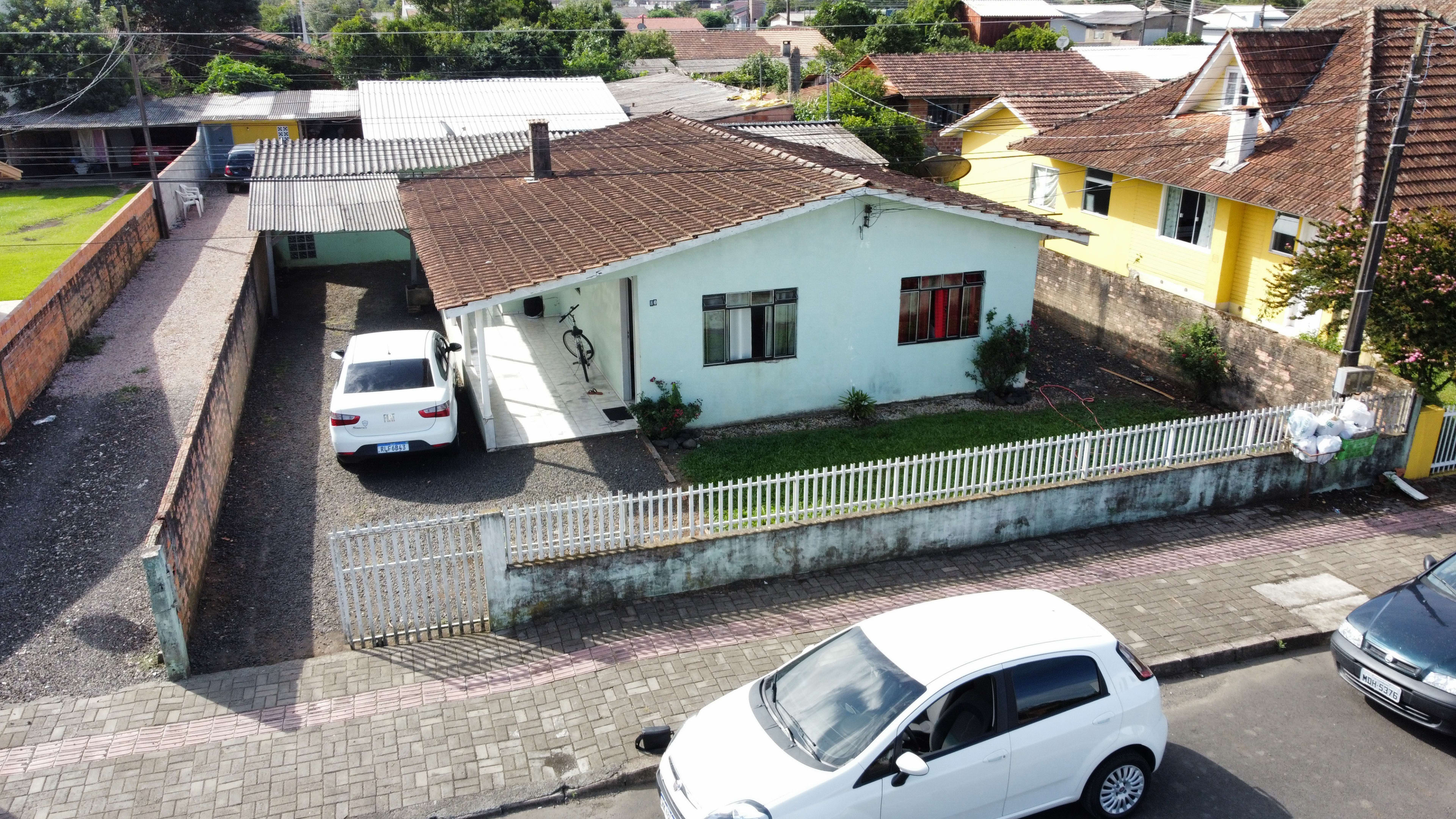 1 Casa + 2 Kitnets — foto 3