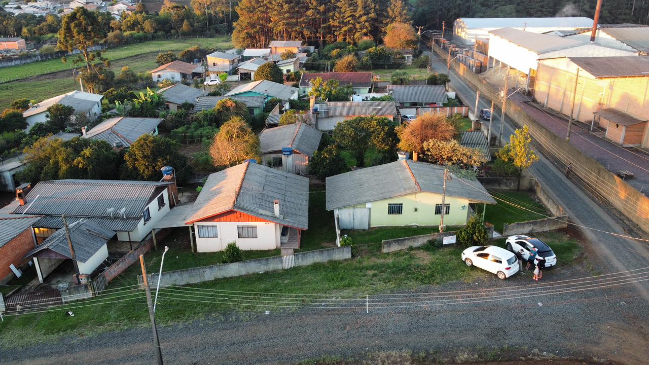 2 Casas + Terreno