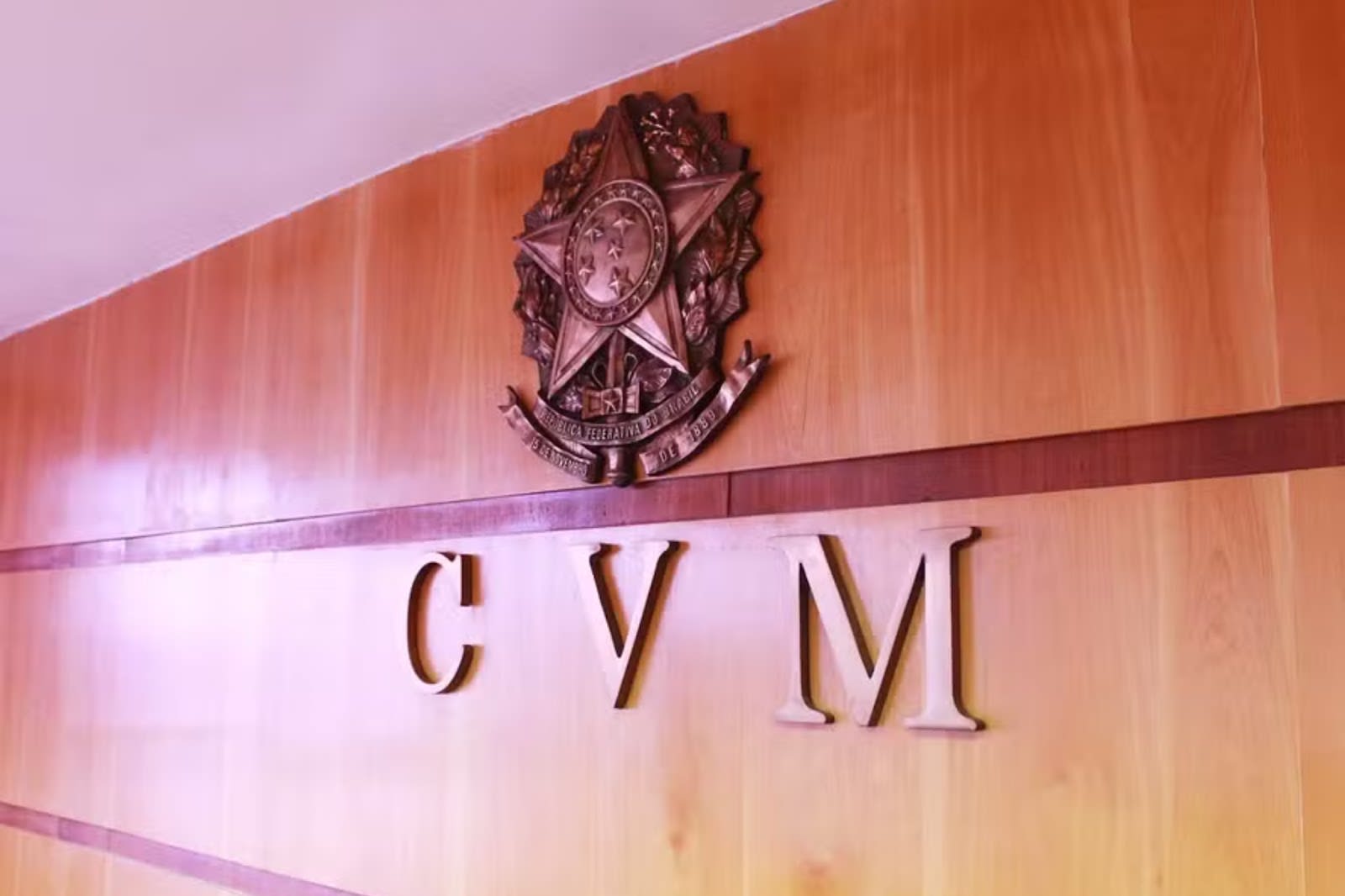 Trio lança gestora com aval da CVM e mira R$ 1 bilhão