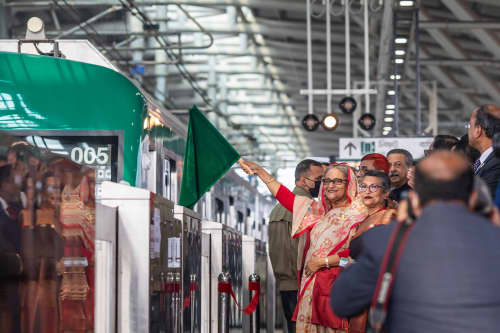 221229095641-first-metro-rail-dhaka.jpg