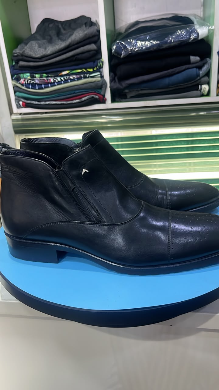 ANDRE MOLLELI's Ankle Boot