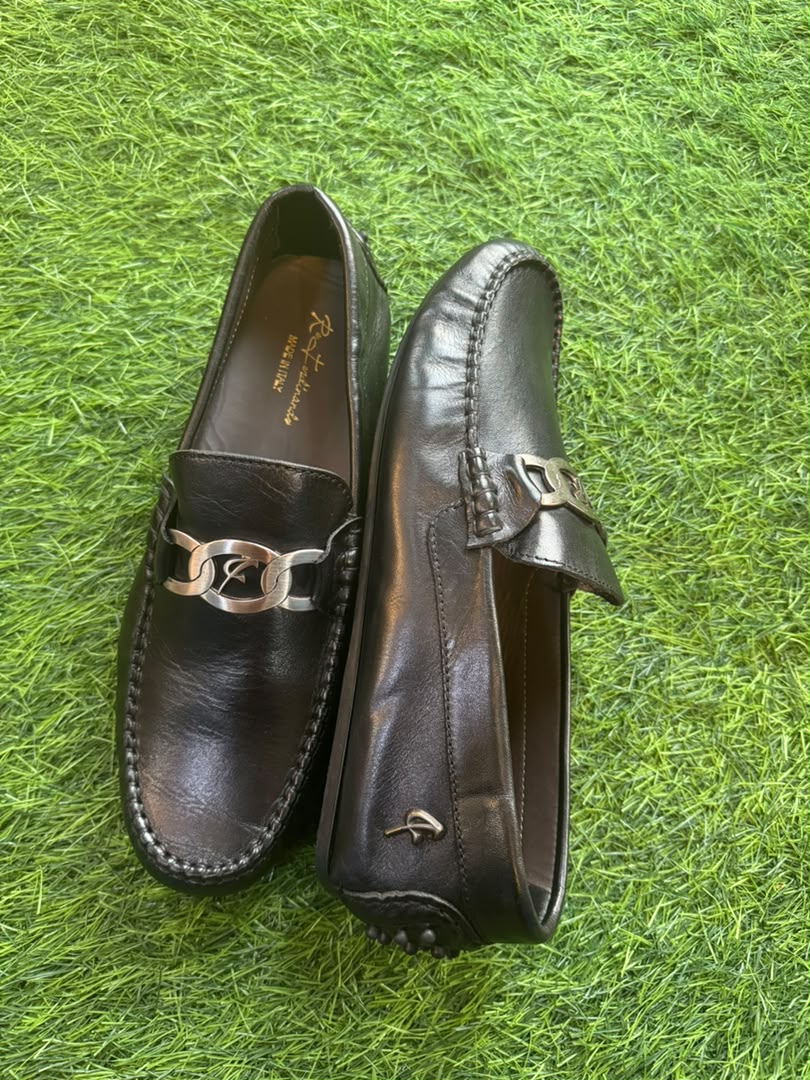 REFREDINADO's Dark Brown Loafers