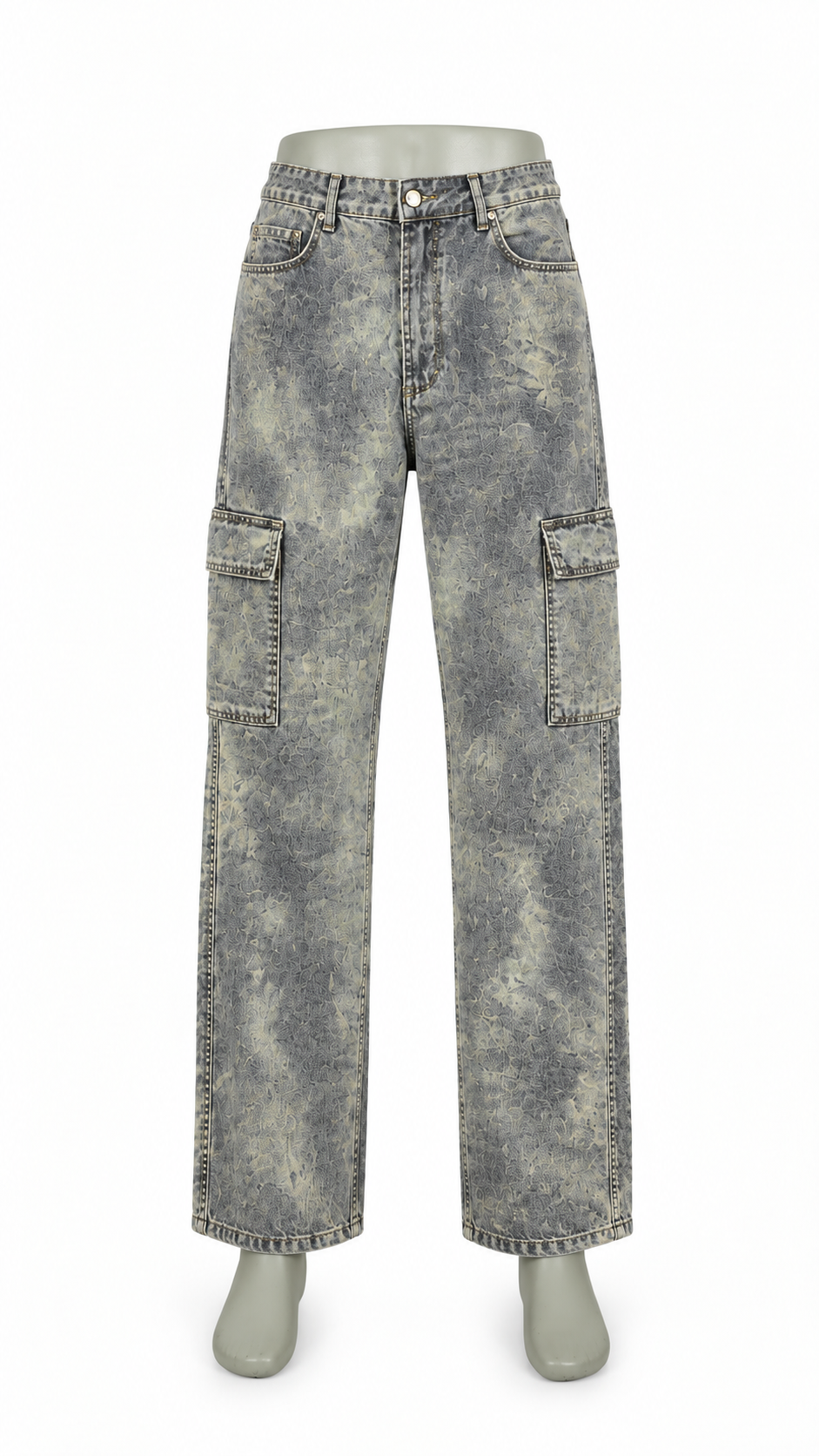 UNIQUE LOOKS Bershaka in Relaxed-fit light grey acid-wash cargo jeans featuring multiple large flap pockets and a straight-leg cut.