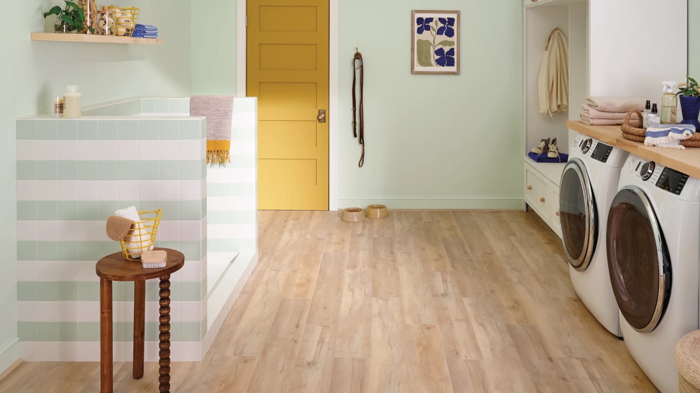 VV800-04039 - COREtec Pro - Premium 7 x 48 Integrated Bevel - Brookfield Maple