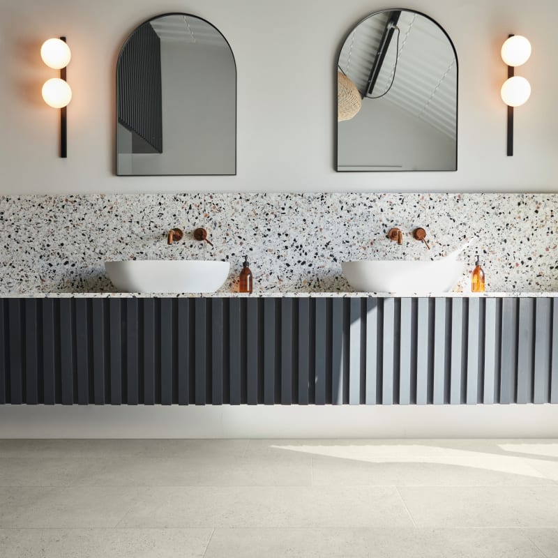 LM39 - Karndean - Art Select Stone Gluedown - Caliza Classico