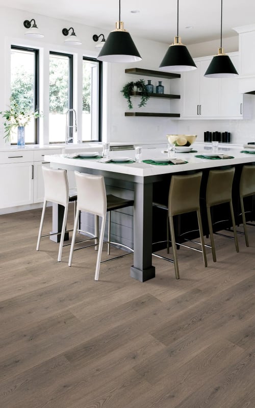 CDL05-958 - Mohawk RevWood Plus - Hampton Villa - Cloudy Oak
