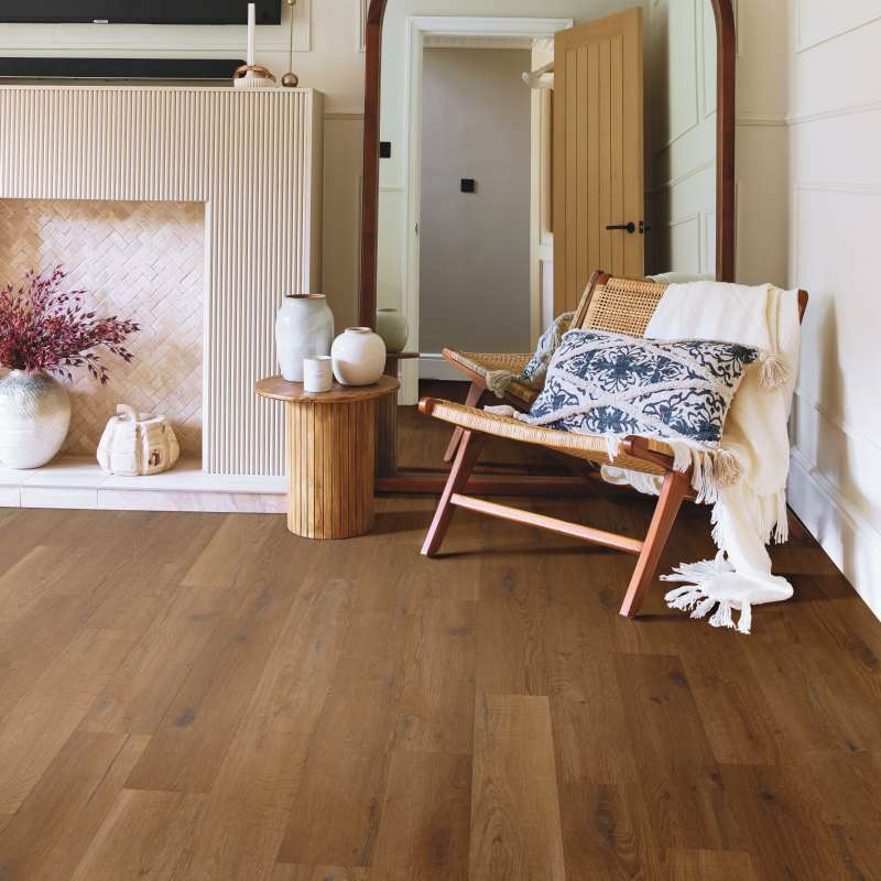 SCB-KP163-6 - Karndean - Knight Tile Rigid Core 6 x 36 - Russet Character Oak