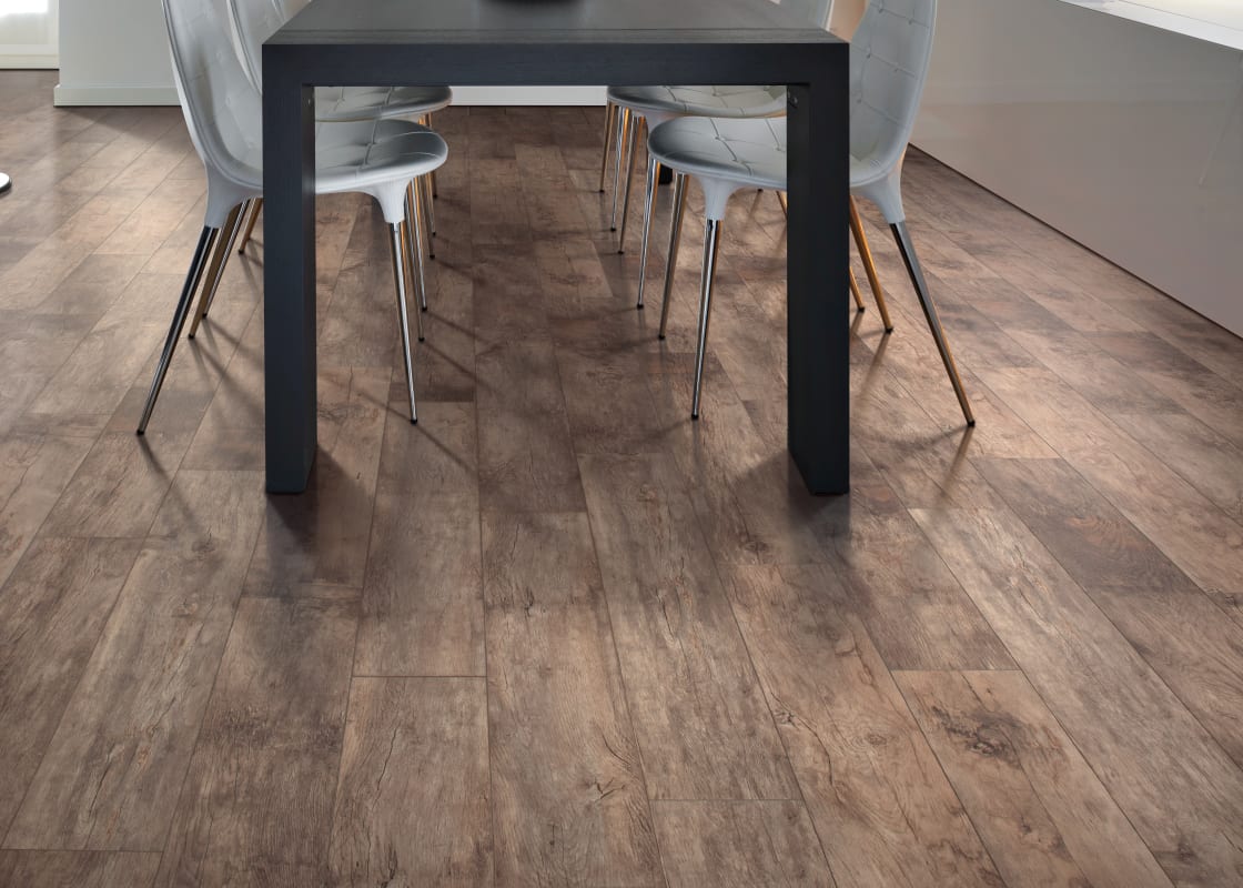 CDL73-9 - Mohawk RevWood Essentials - Chalet Vista - Beechwood Cream Oak