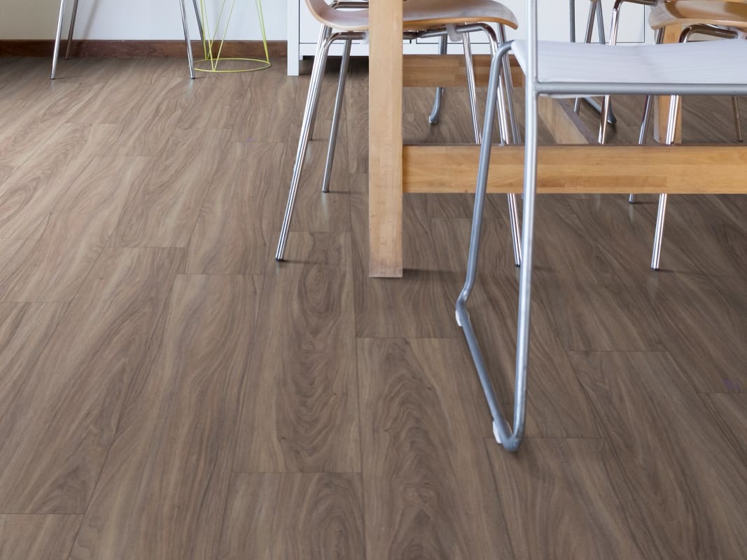 00150_0278V - Shaw Floorte Pro - Paladin Plus - Cinnamon Walnut