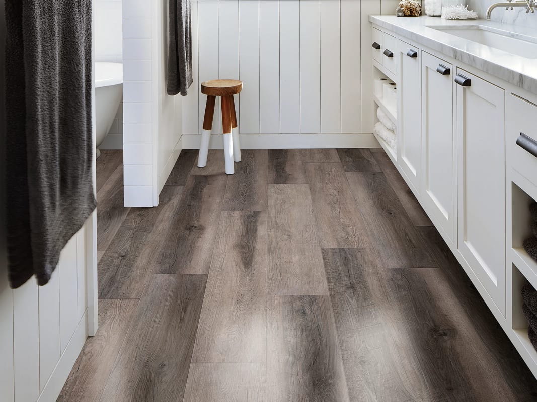 05237-3381V - Shaw Luxury Vinyl Classic Series - Aspire Natural Bevel - Uncharted Grey