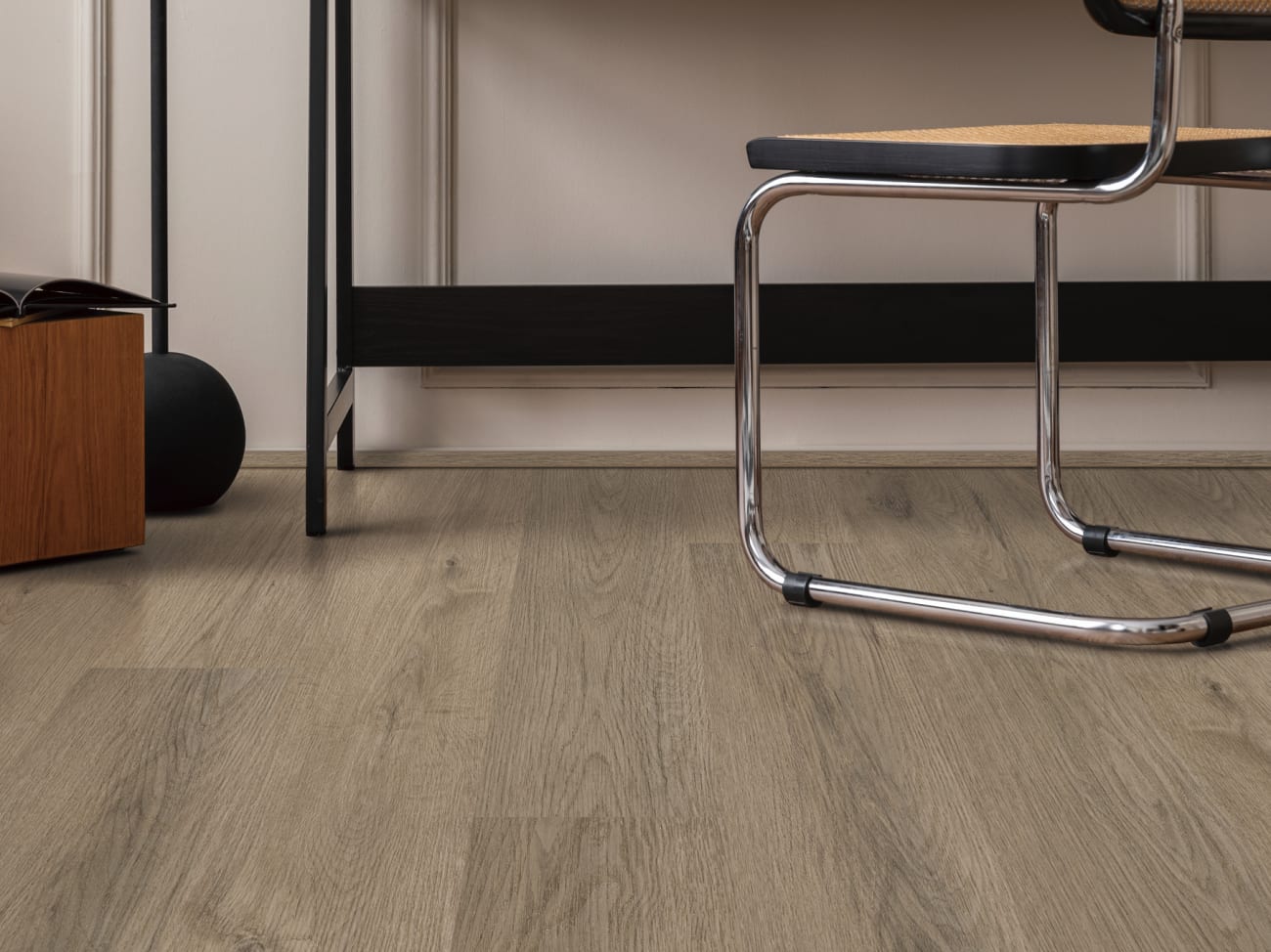 VV017-07037 - COREtec Pro - Classics 7 x 48 - Bakersfield Oak