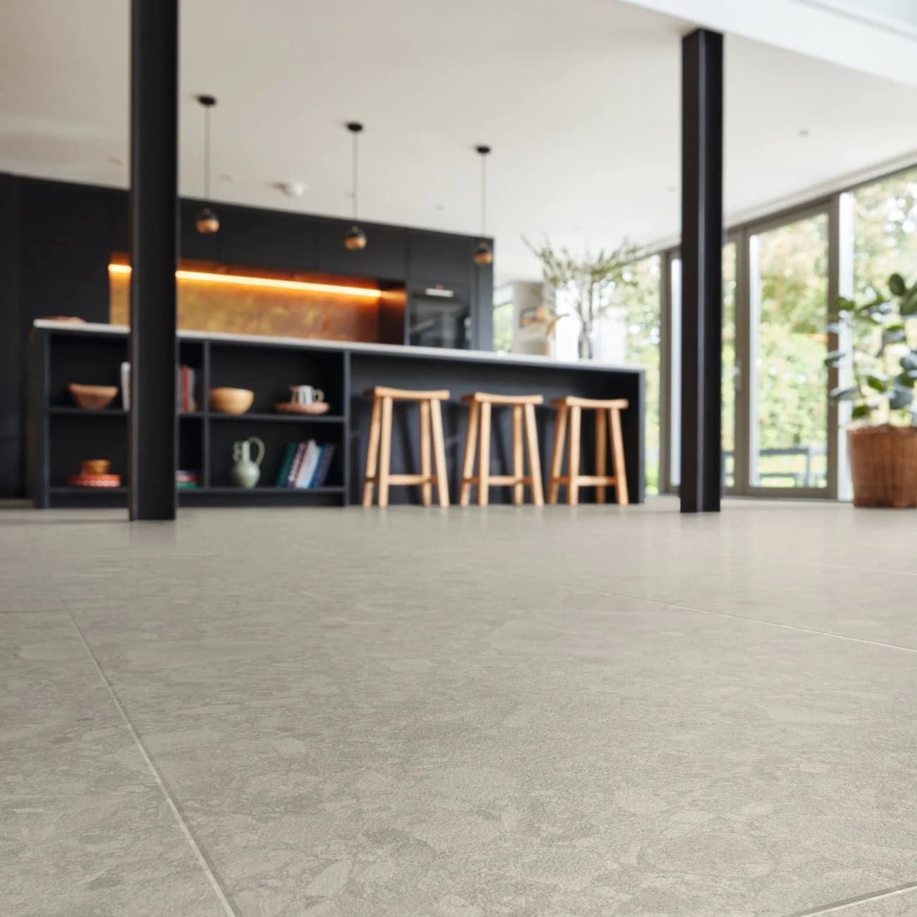 LM43 - Karndean - Art Select Stone Gluedown - Brezza Ceppo