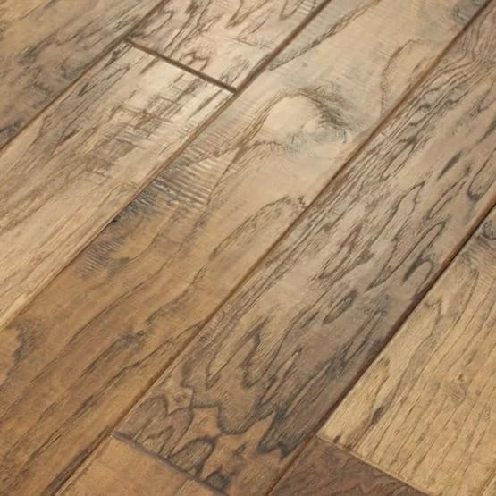 AA791-12005 - Anderson Tuftex - Bernina Hickory - Fora