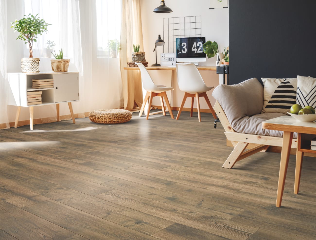 Mohawk RevWood Gilded Oak - Premium Laminate - CDL94-04