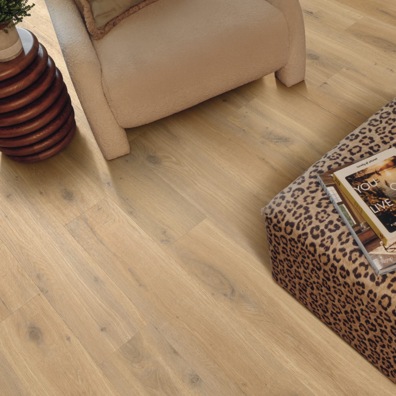 VGW147T - Karndean - Van Gogh Gluedown - Honey Apres Oak