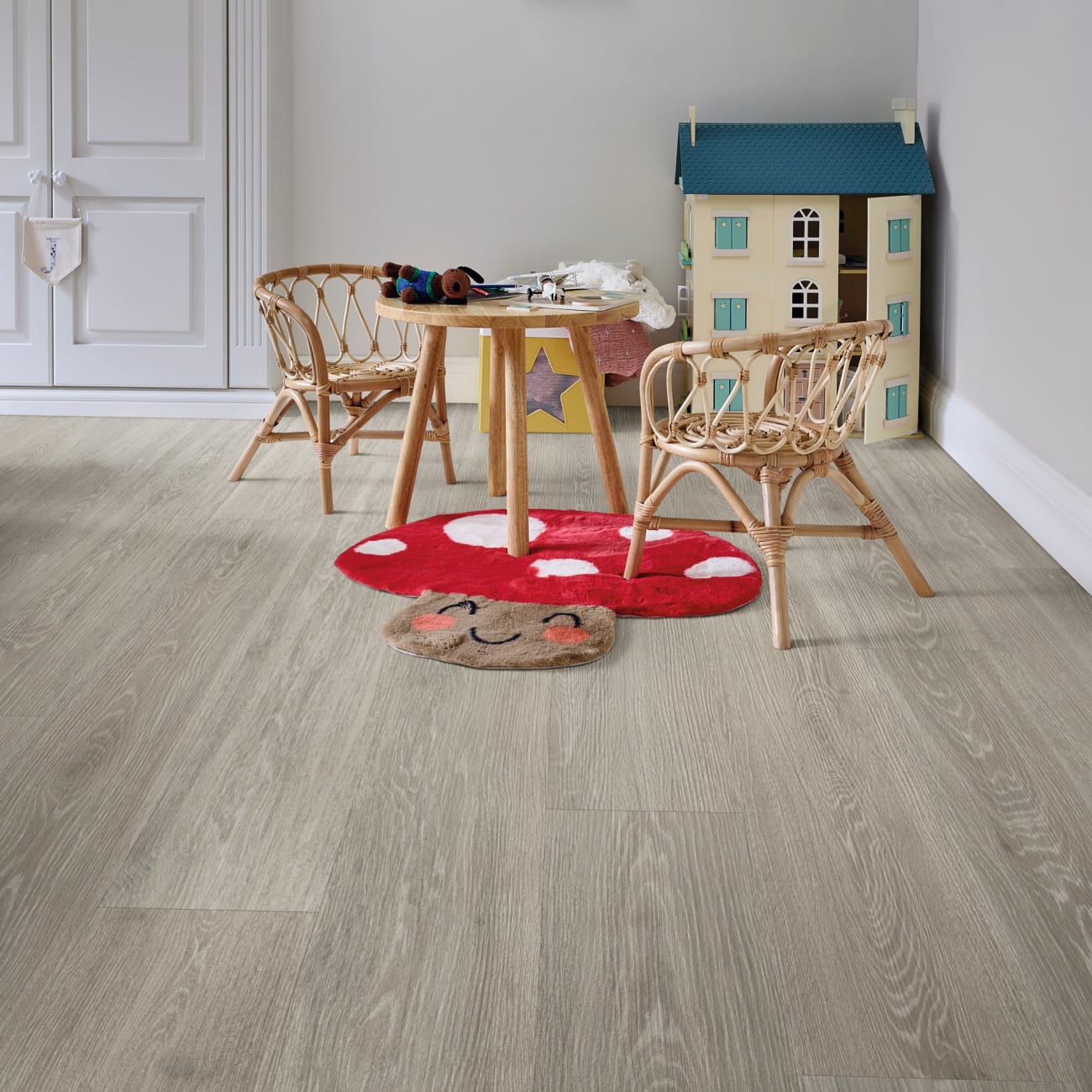 RKP8244 - Karndean - Korlok Select - Grey Loire Oak