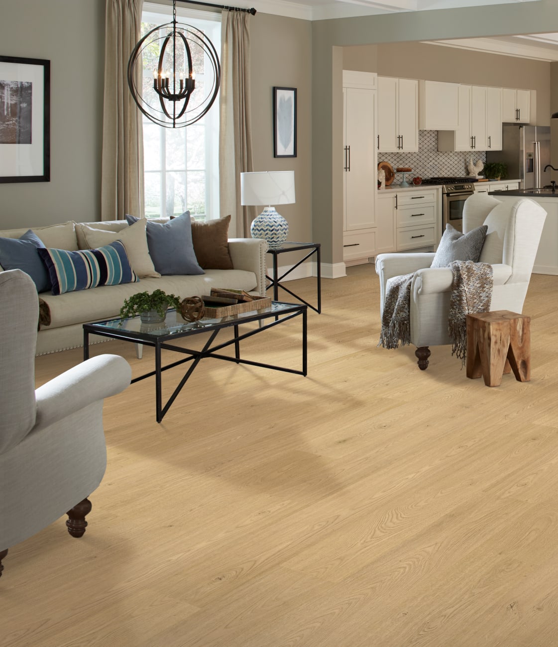 CDL05-122 - Mohawk RevWood Plus - Hampton Villa - Golden Hour Oak