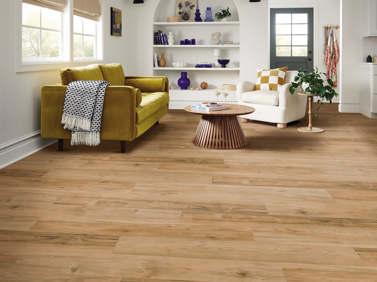 02148_2428V - Shaw Luxury Vinyl Classic Series - Ignite - Golden Flare