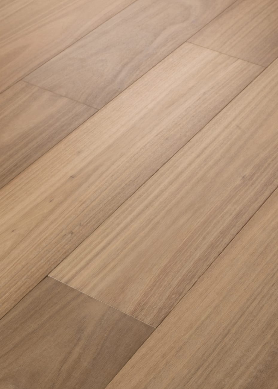 AA861-11112 - Anderson Tuftex - Valencia Walnut - Tahini