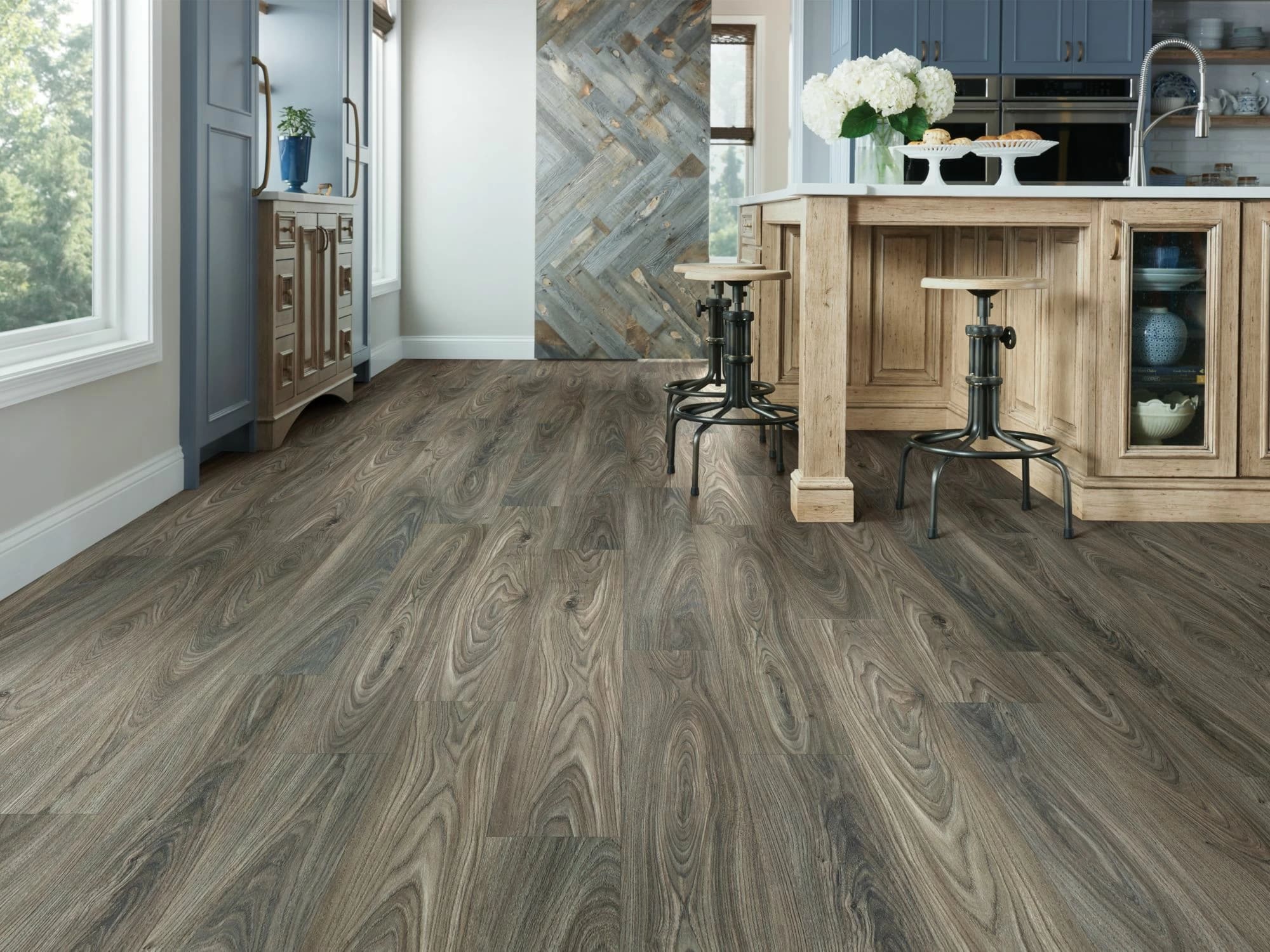 Shaw 5th and Main - Setup - Dark Elm