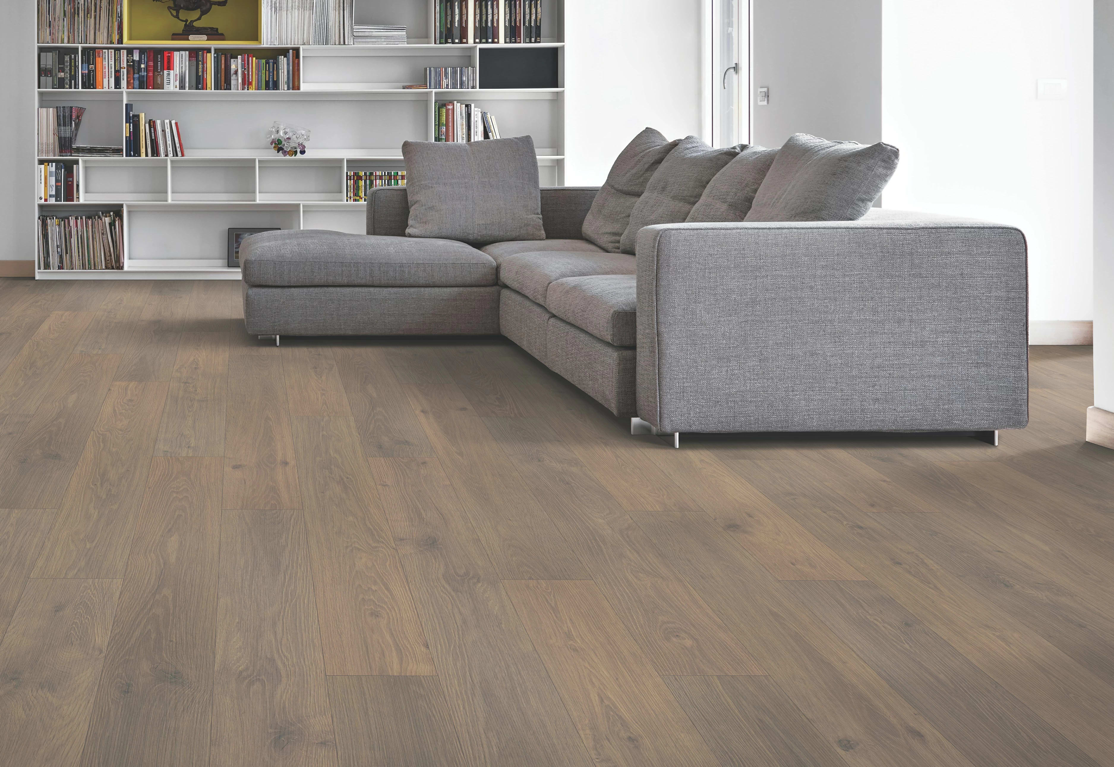 Mohawk RevWood Select Light Truffle Oak - Premium Laminate