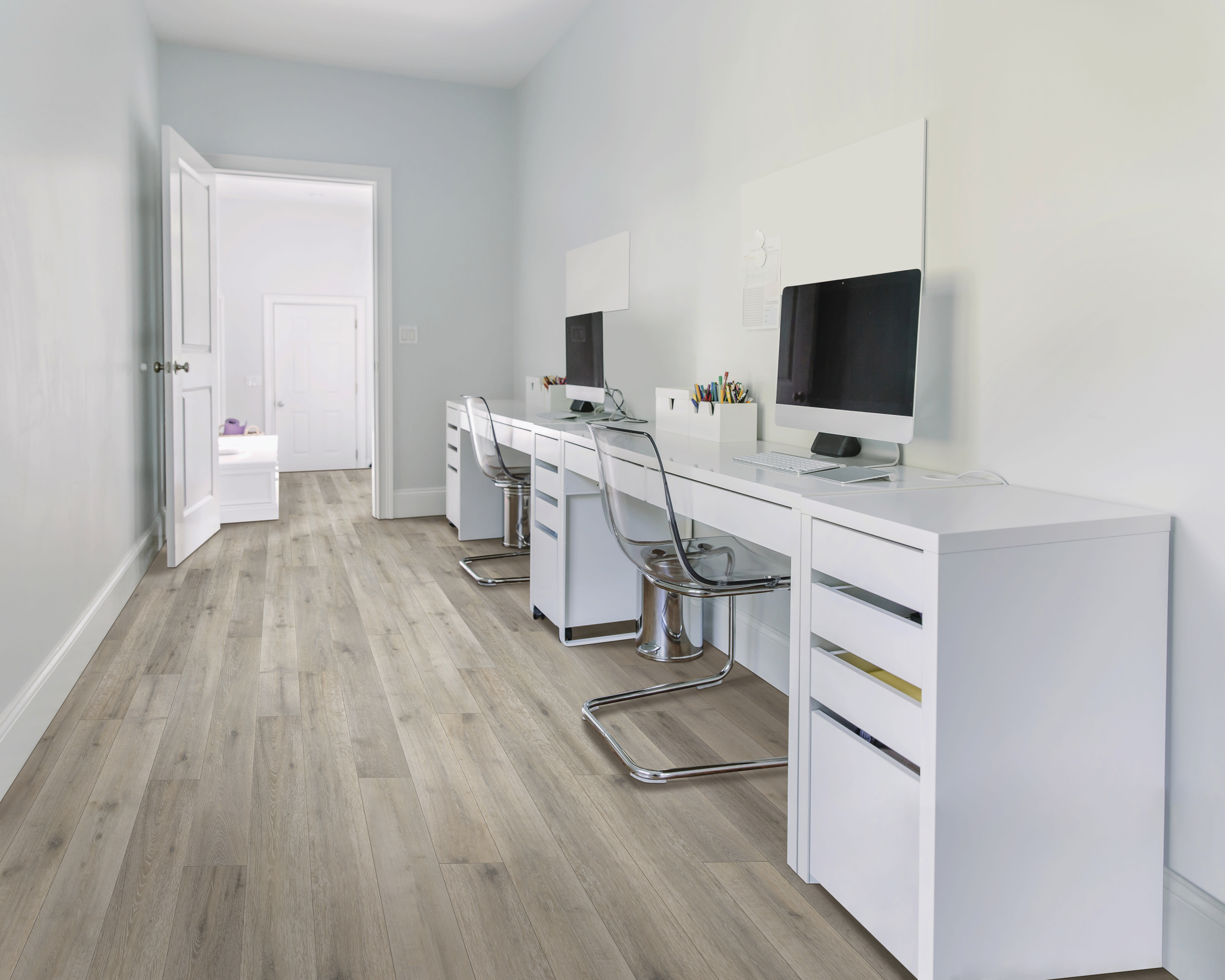 Mohawk RevWood Plus - Bellente - Stonefire Oak