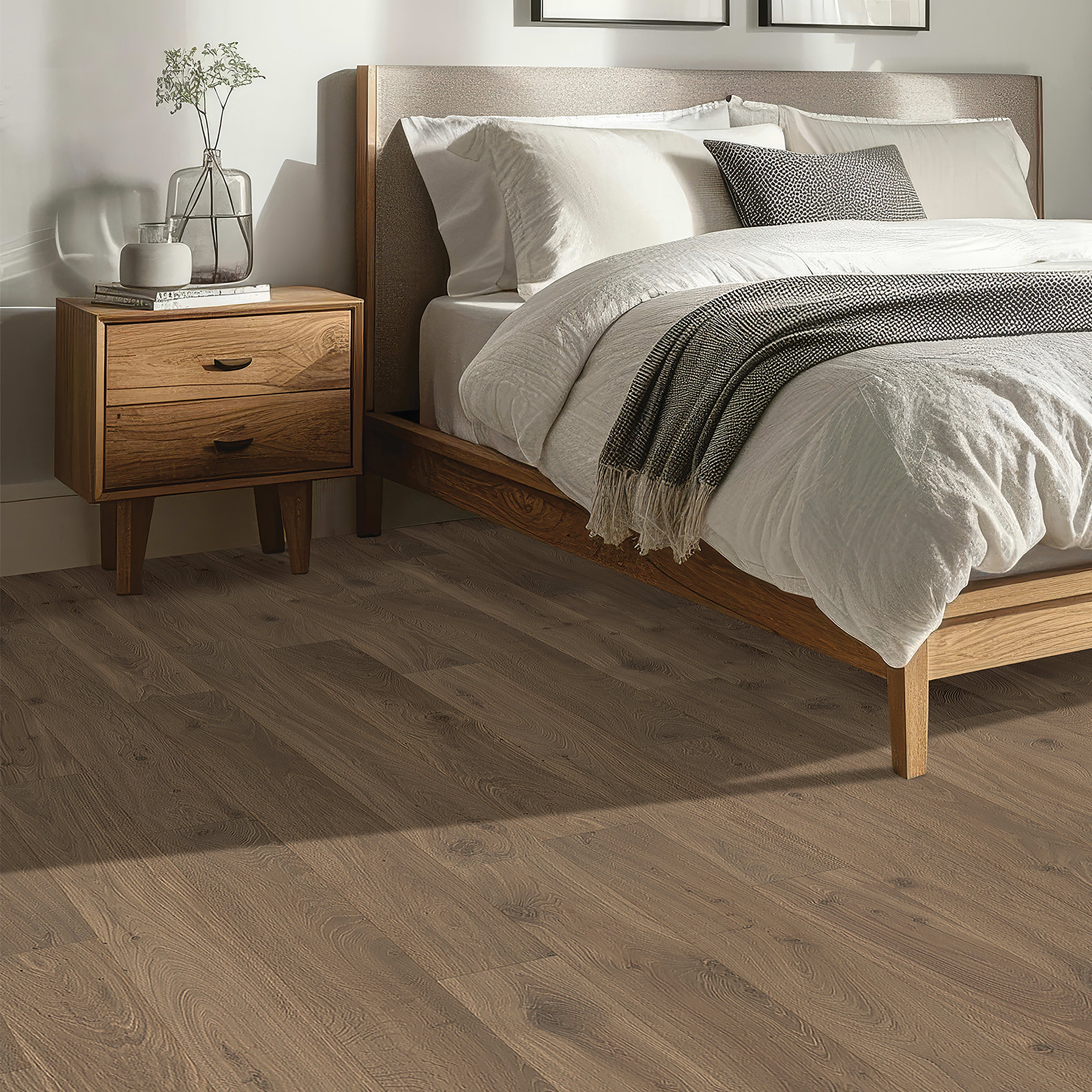 Mohawk RevWood Select - Gardenia Lake - Acorn Oak