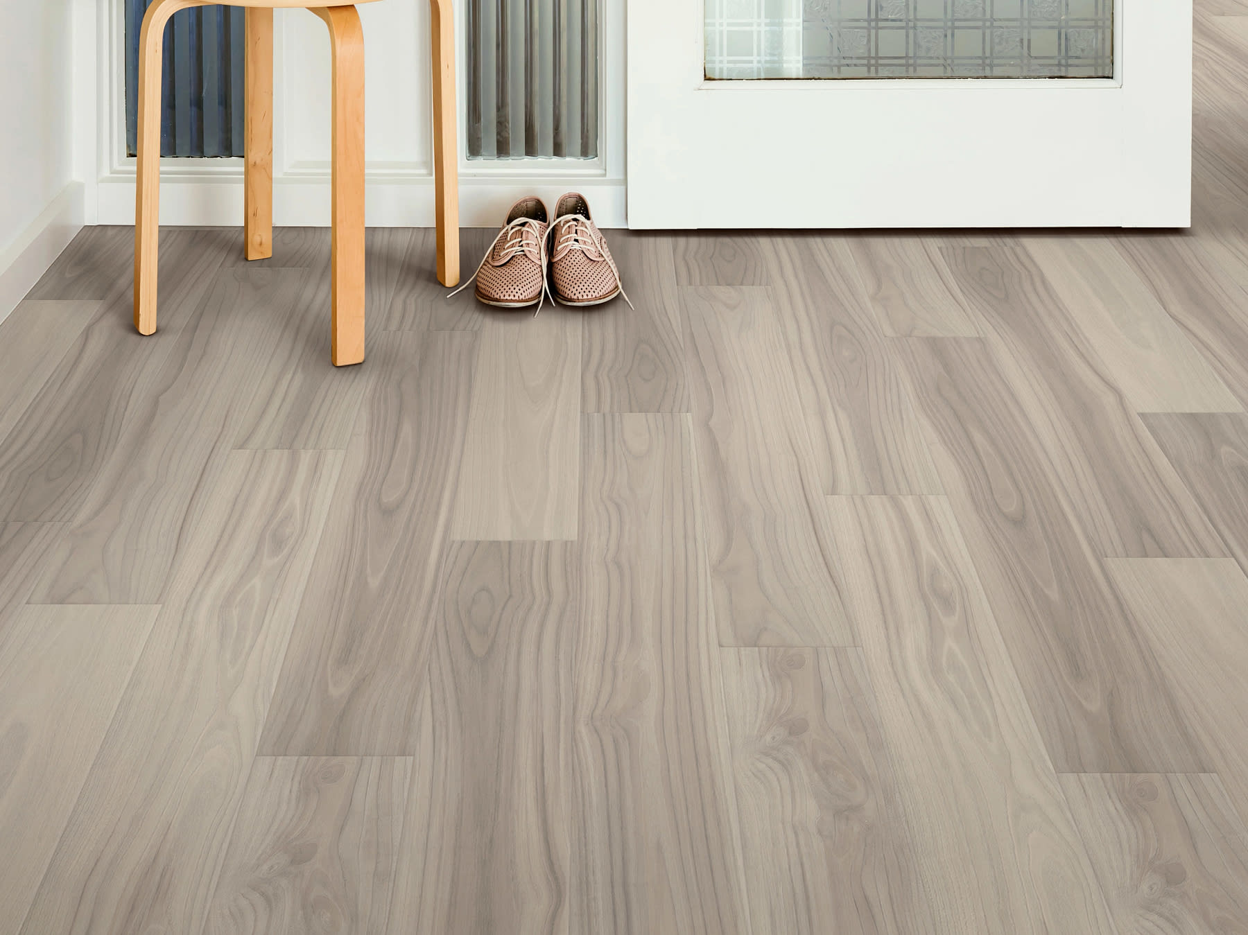 Shaw Luxury Vinyl Classic Series - Pantheon HD Plus Natural Bevel - Smoke