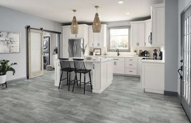 RSR102 - Mannington - REALTA Parkway SPC - Patina Ash