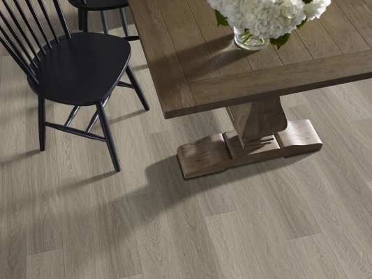 05079_2045V - Shaw Floorte - Distinction Plus - Executive Oak