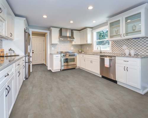 PT004-976 - Pergo Extreme - Tile Options (old) - Silver Leaf