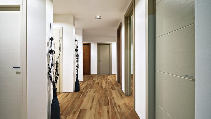VV017-01005 - COREtec Pro - Classics 7 x 48 - Belmont Hickory