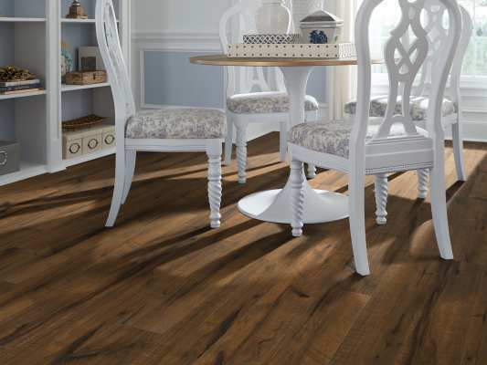 07012_SL426 - Shaw - Pinnacle Port Plus - Auburn Hickory