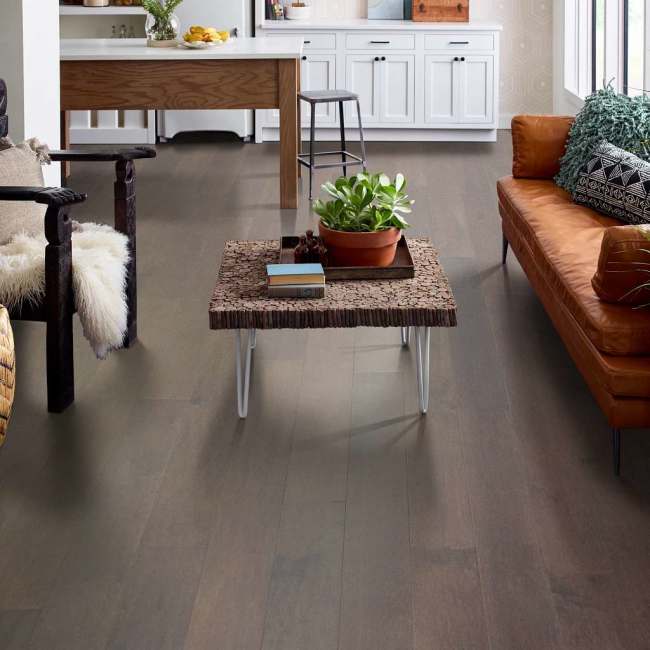 FH813-07096 - Shaw Floorte - Westminster - Polished Maple