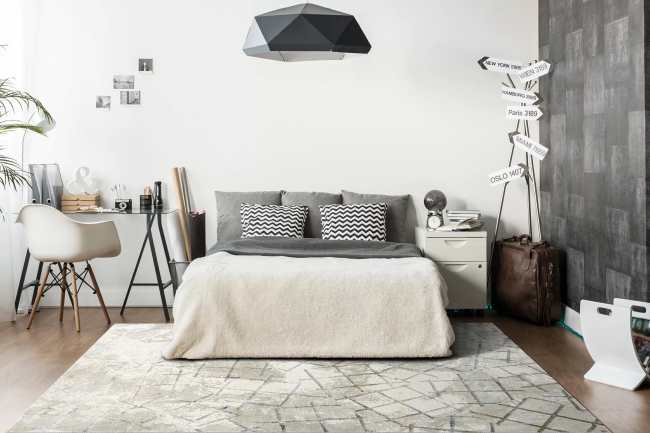 GD691354897 - Dynamic Rugs - GOLD - Cream Silver Gold 1354-897 - 5.3' x 7.7'