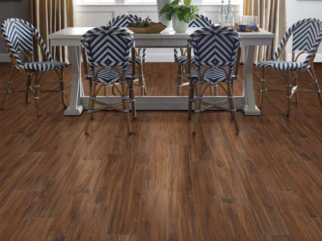 00703_2031V - Shaw Floorte Pro - Impact Plus - Deep Mahogany