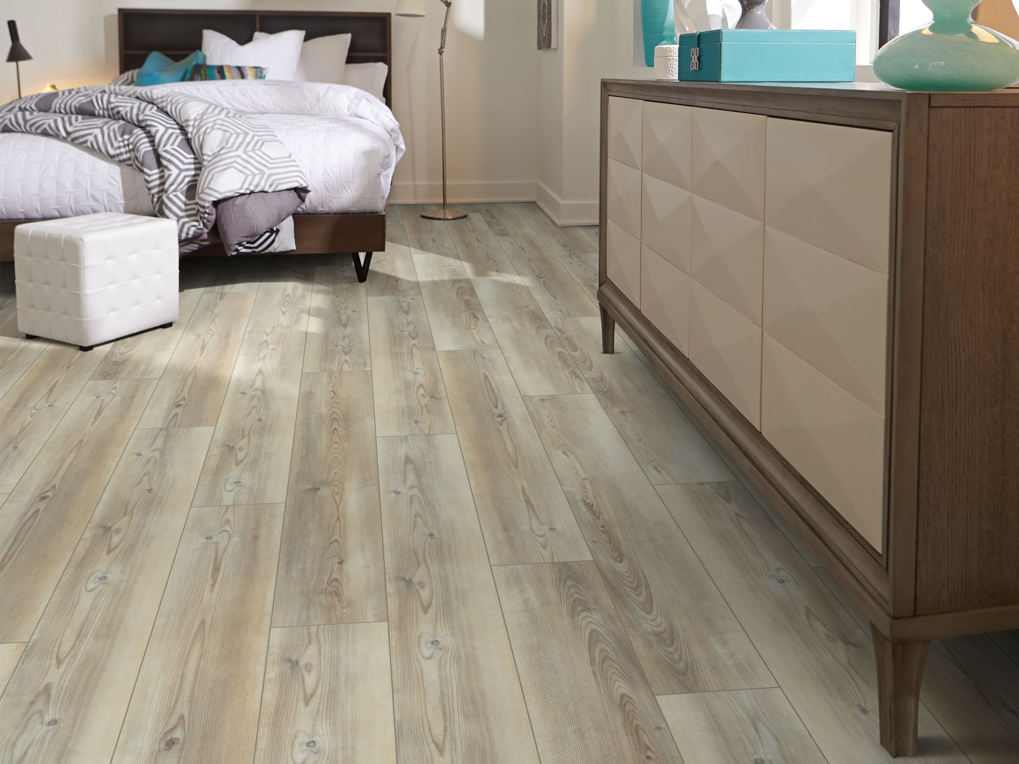 Shaw Floorte Pro - Paragon 7" Plus - Cut Pine