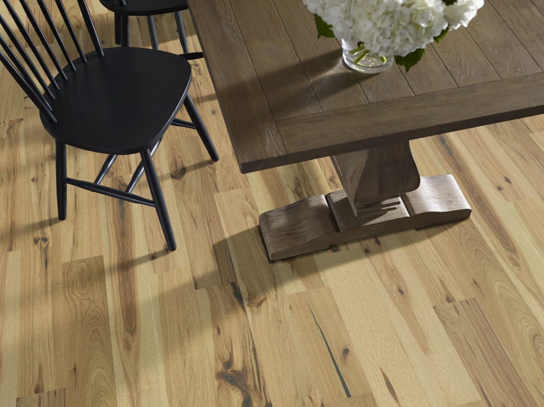 SW673_01033 - Shaw Repel - Reflections Hickory - Luminous